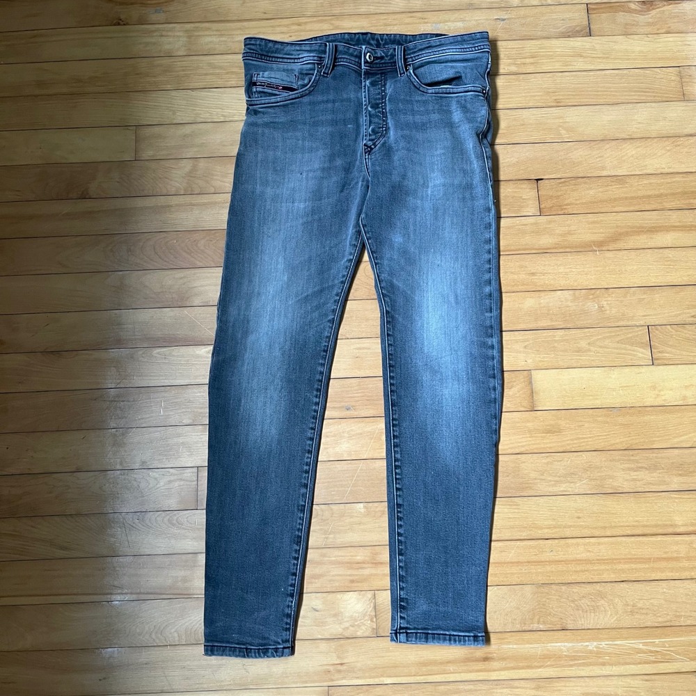 Diesel Buster Tapered Jeans Mens 32x30 Grey Faded Stretch Denim RM033 Button Fly